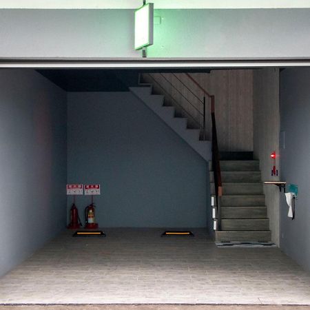 Fifth Avenue Motel Đài Trung Ngoại thất bức ảnh